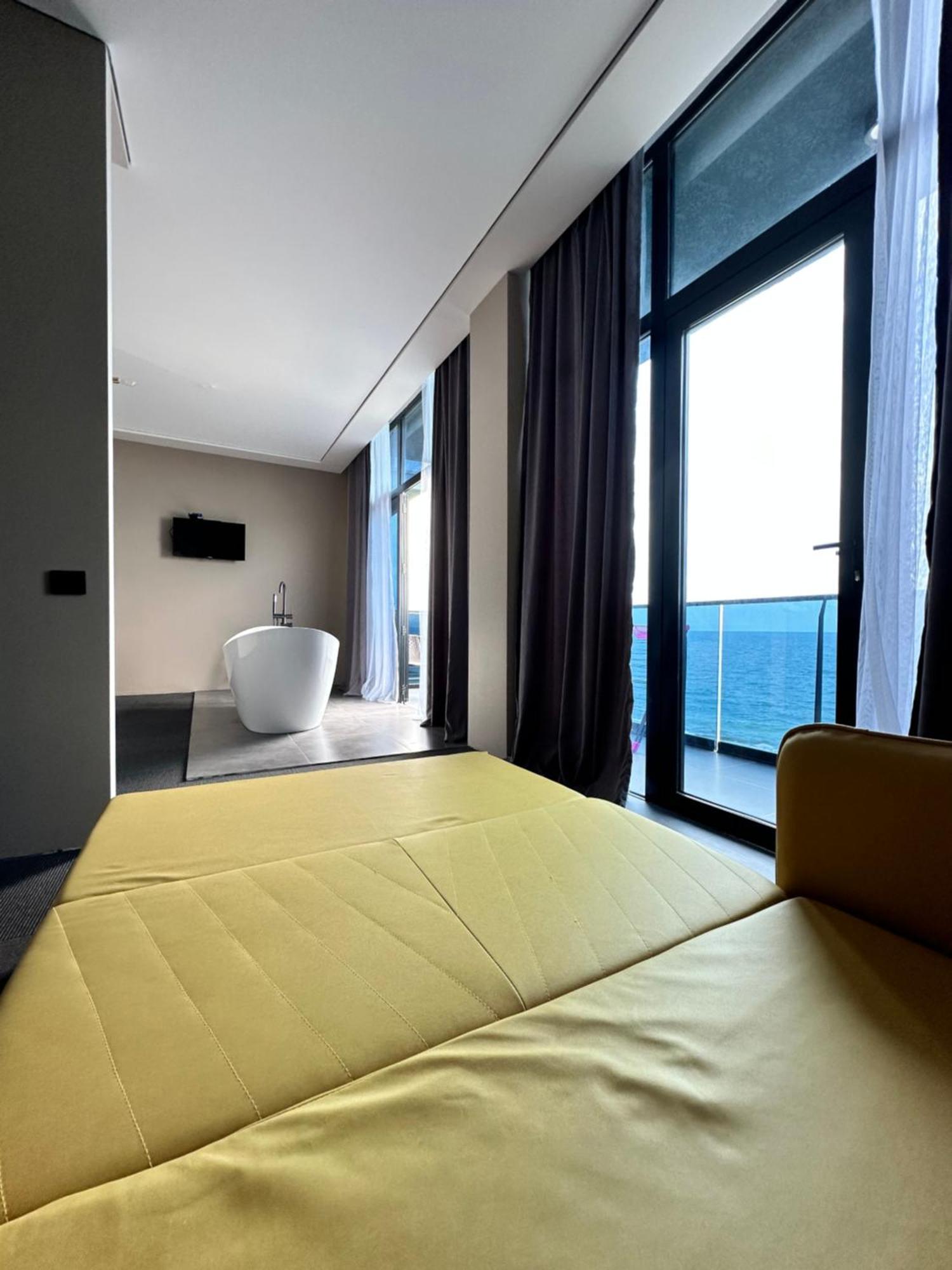 Hotel Black Sea Kobuleti Exterior foto